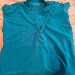 FIGS Rafaela scrub top